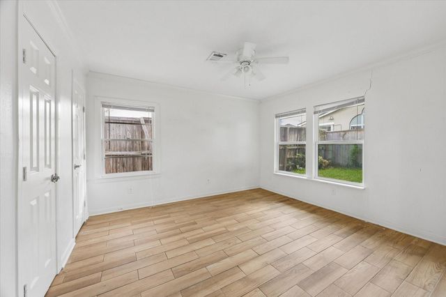 5119 Patrick Henry, Bellaire, TX 77401
