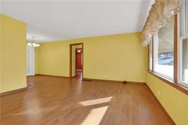 333 Allcutt Avenue, Bonner Springs, KS 66012