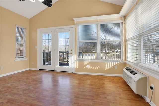 333 Allcutt Avenue, Bonner Springs, KS 66012