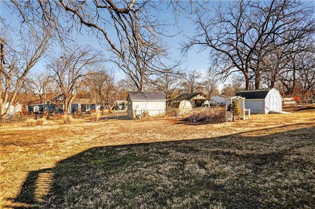 333 Allcutt Avenue, Bonner Springs, KS 66012