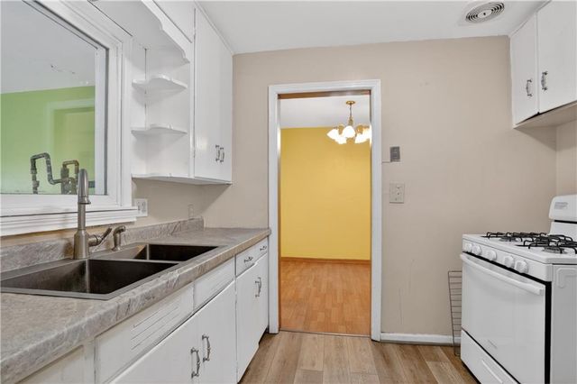 333 Allcutt Avenue, Bonner Springs, KS 66012