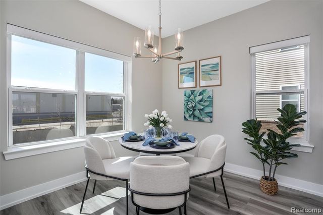 755 Canterbury Lane, Troy, MI 48085