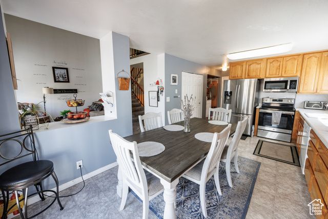 3112 W GREEN ACRE DR, West Jordan, UT 84088