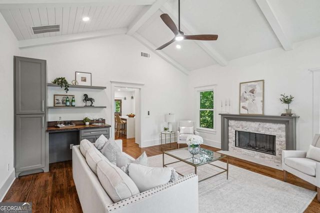 1036 Dell Avenue SE, Smyrna, GA 30080