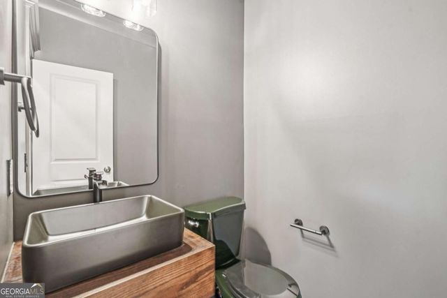 1036 Dell Avenue SE, Smyrna, GA 30080