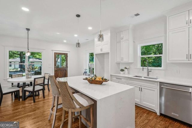 1036 Dell Avenue SE, Smyrna, GA 30080