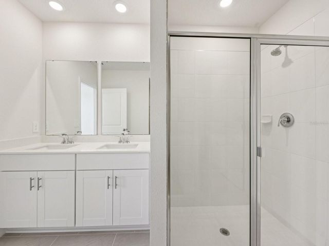 887 SUNSHOWER DRIVE, Lady Lake, FL 32159