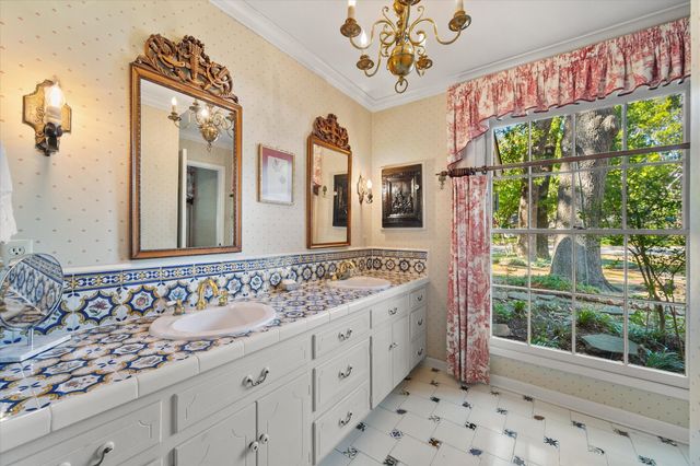 1009 Dobbins Road, Corsicana, TX 75110