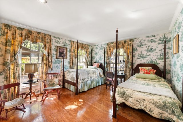 1009 Dobbins Road, Corsicana, TX 75110