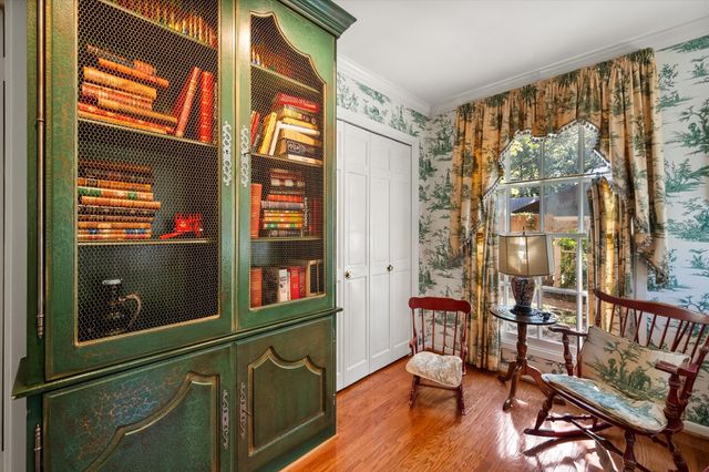 1009 Dobbins Road, Corsicana, TX 75110