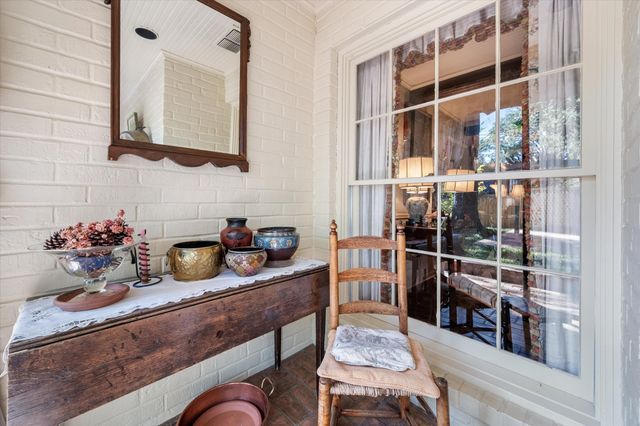 1009 Dobbins Road, Corsicana, TX 75110