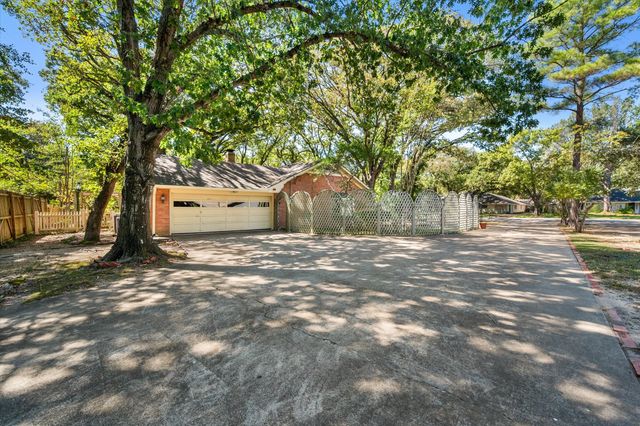 1009 Dobbins Road, Corsicana, TX 75110