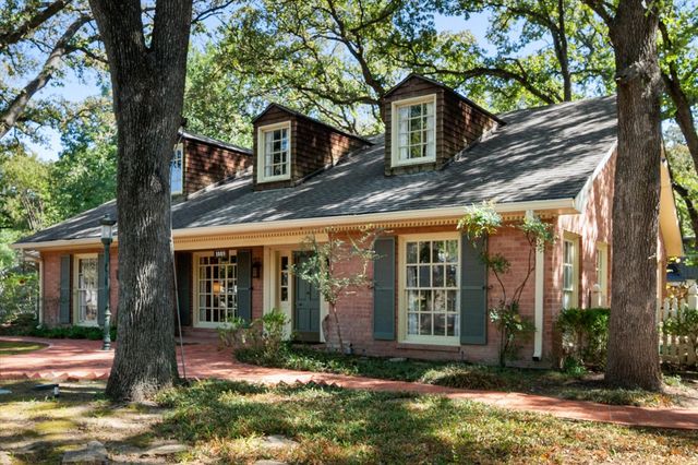 1009 Dobbins Road, Corsicana, TX 75110