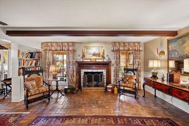 1009 Dobbins Road, Corsicana, TX 75110