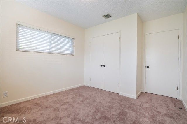 11018 Woodley, Granada Hills (los Angeles), CA 91344