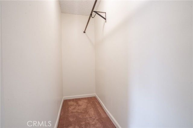 11018 Woodley, Granada Hills (los Angeles), CA 91344