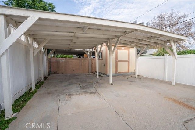 11018 Woodley, Granada Hills (los Angeles), CA 91344