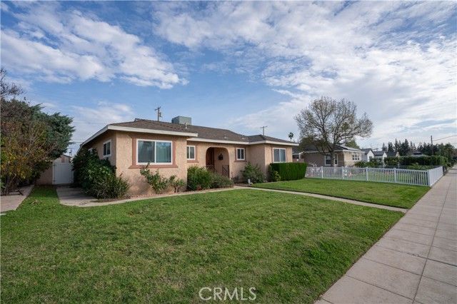 11018 Woodley, Granada Hills (los Angeles), CA 91344