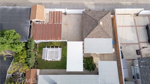 11018 Woodley, Granada Hills (los Angeles), CA 91344