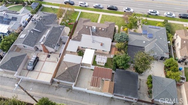 11018 Woodley, Granada Hills (los Angeles), CA 91344