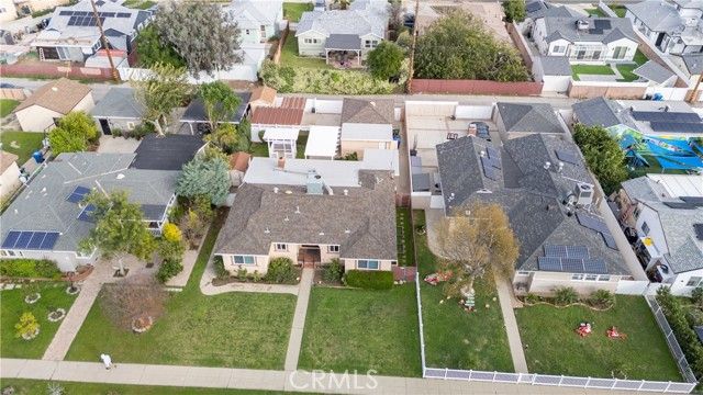 11018 Woodley, Granada Hills (los Angeles), CA 91344