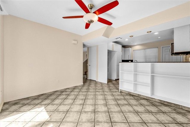 1077 Santo Antonio Drive 39, Colton, CA 92324