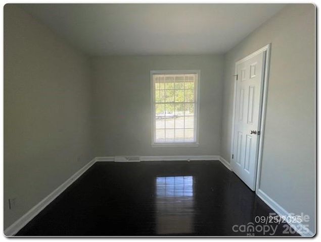8337 Reedy Creek Road, Charlotte, NC 28215