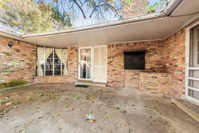 907 Bow Creek Drive, Duncanville, TX 75116