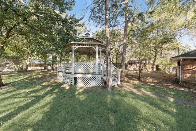 907 Bow Creek Drive, Duncanville, TX 75116