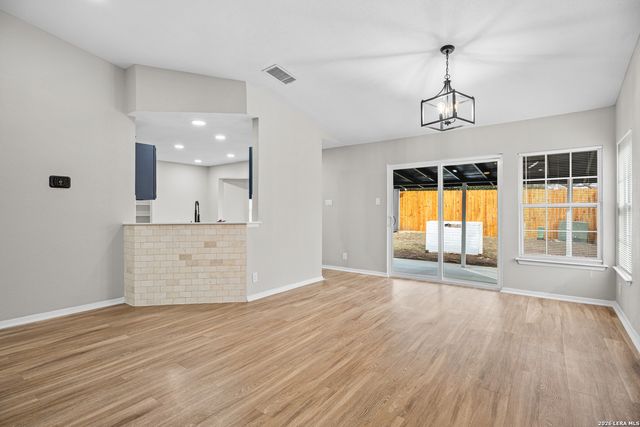 9810 Fortune Ridge, Converse, TX 78109