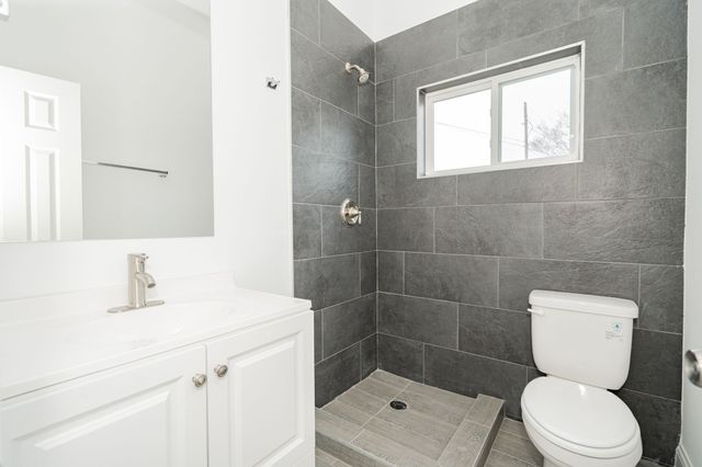 237 Backlash Drive, Gun Barrel City, TX 75156