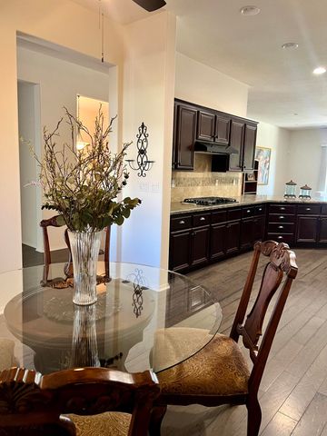 9909 Stockholm Place, Bakersfield, CA 93306