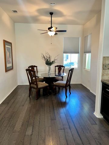 9909 Stockholm Place, Bakersfield, CA 93306