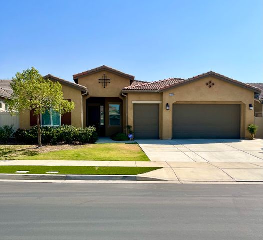 9909 Stockholm Place, Bakersfield, CA 93306