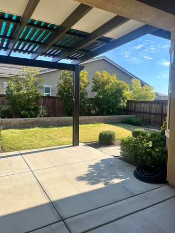 9909 Stockholm Place, Bakersfield, CA 93306