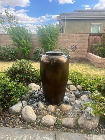 9909 Stockholm Place, Bakersfield, CA 93306