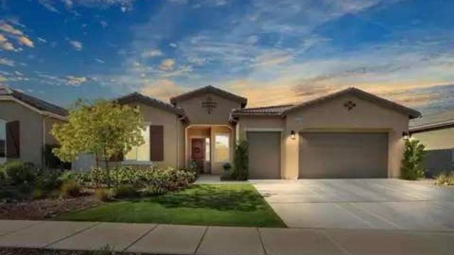 9909 Stockholm Place, Bakersfield, CA 93306