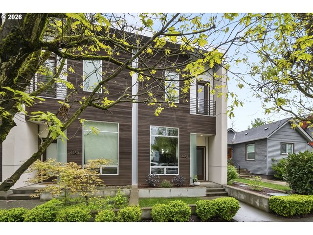 4442 Se STARK St, Portland, OR 97215