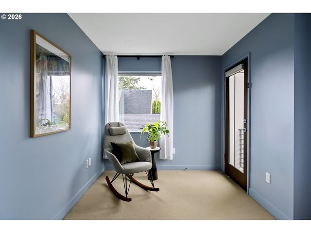 4442 Se STARK St, Portland, OR 97215