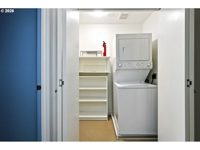 4442 Se STARK St, Portland, OR 97215