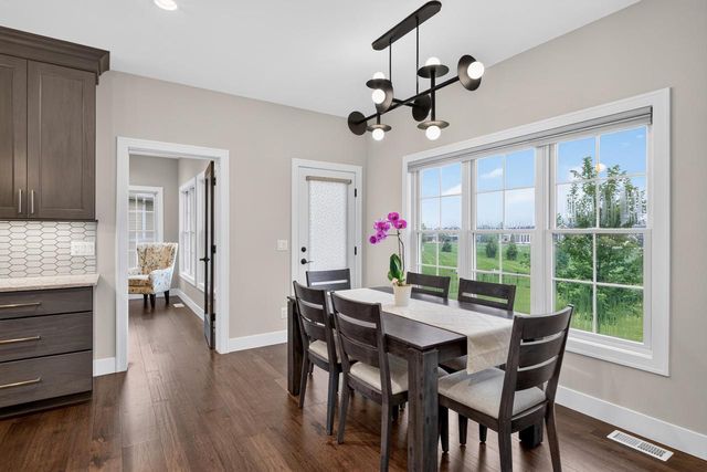 6653 Morning Dew Lane, Sun Prairie, WI 53590