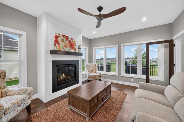 6653 Morning Dew Lane, Sun Prairie, WI 53590