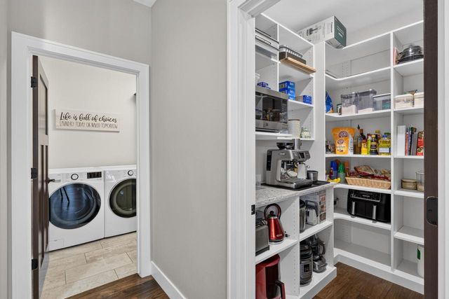 6653 Morning Dew Lane, Sun Prairie, WI 53590