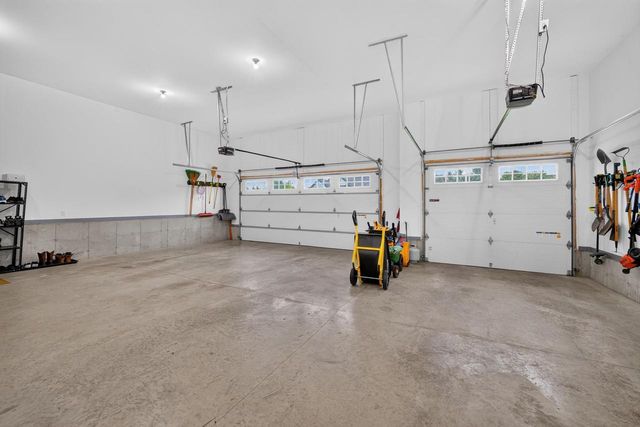 6653 Morning Dew Lane, Sun Prairie, WI 53590