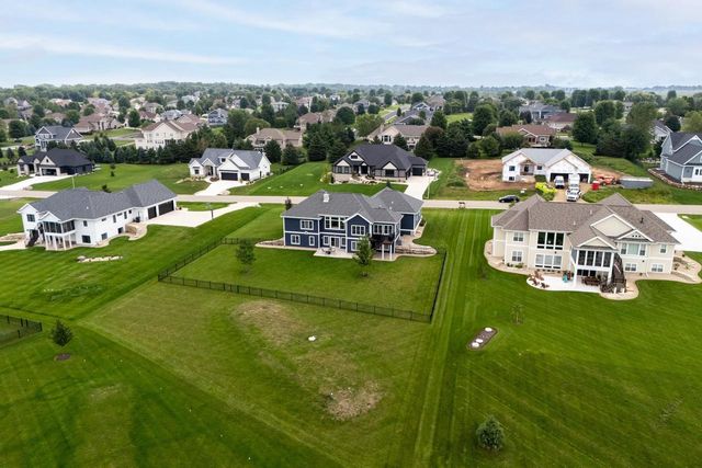 6653 Morning Dew Lane, Sun Prairie, WI 53590