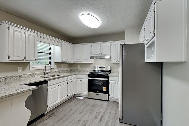 82 Fox Ridge Court, Dallas, GA 30157