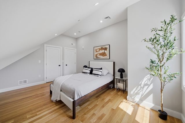 174 Walnut Street 3, Somerville, MA 02145