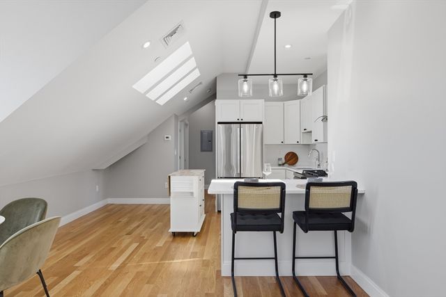 174 Walnut Street 3, Somerville, MA 02145