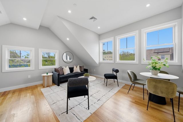 174 Walnut Street 3, Somerville, MA 02145