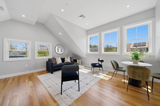 174 Walnut Street 3, Somerville, MA 02145